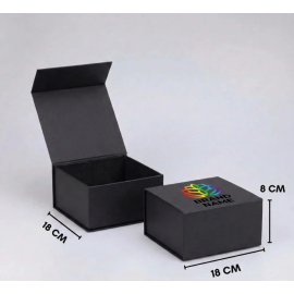 Wonderbox 18x18x8 cm | Luxury Square Gift Box